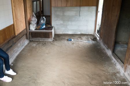 Canon PowerShot G7 X
(f/1.8,1/60sec,ISO-800,8.8mm)