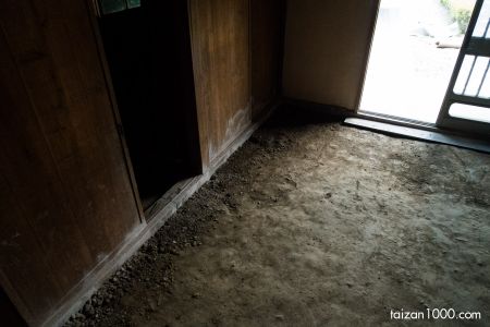 Canon PowerShot G7 X
(f/3.5,1/60sec,ISO-2500,8.8mm)